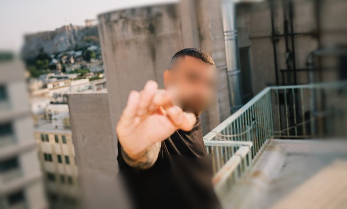 Image default