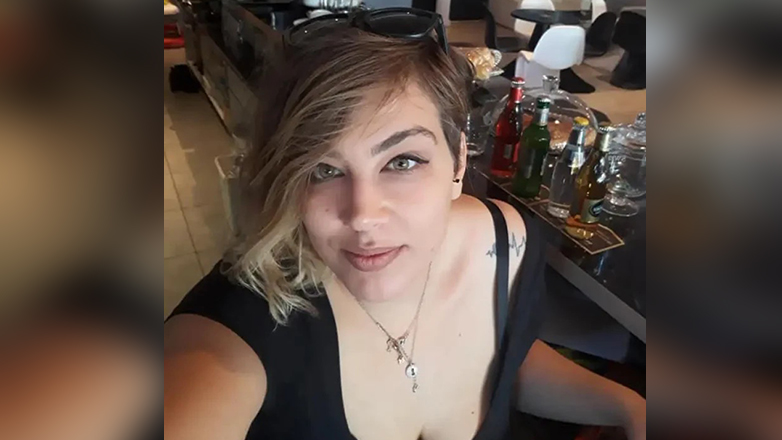 Image default