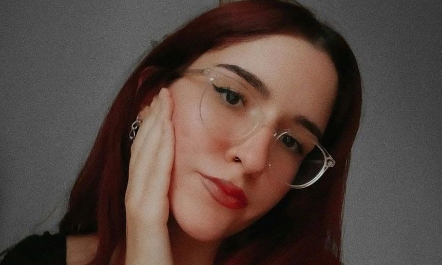 Image default